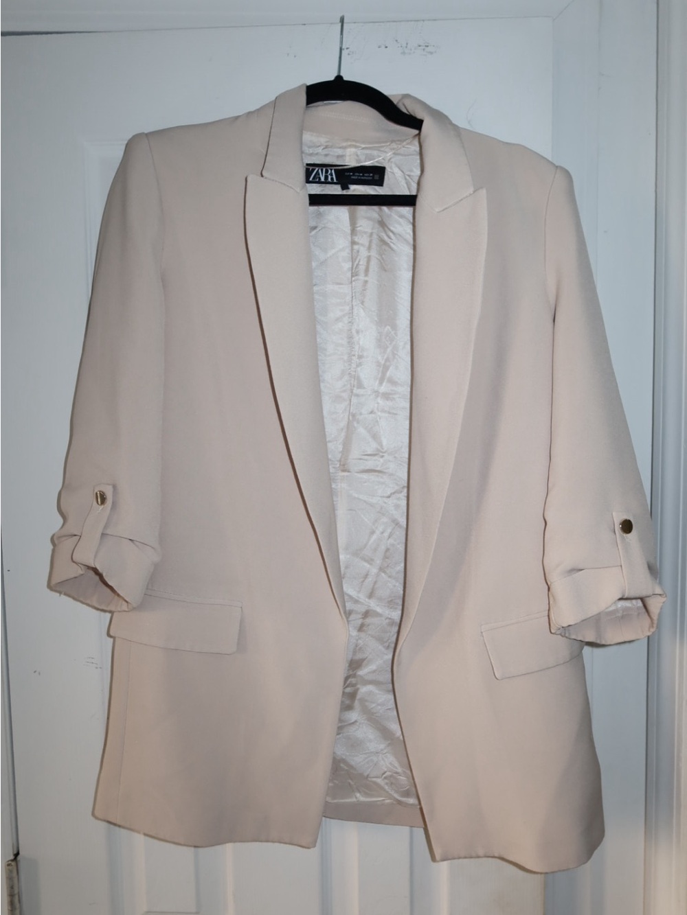 Zara Light Beige Open-Front Blazer with Rolled Sleeves